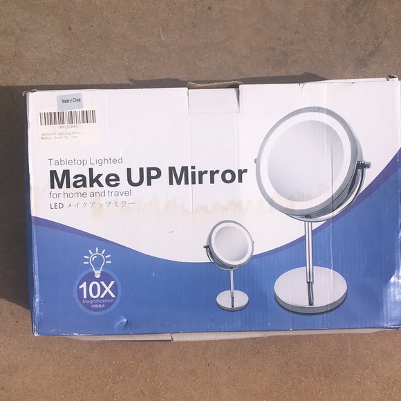 MAKEUP MIRROR LIGHT UP - Picture 4 of 9